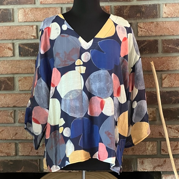 Suzanne Betro Tops - Simple x Suzanne Betro Abstract Dot Print Top